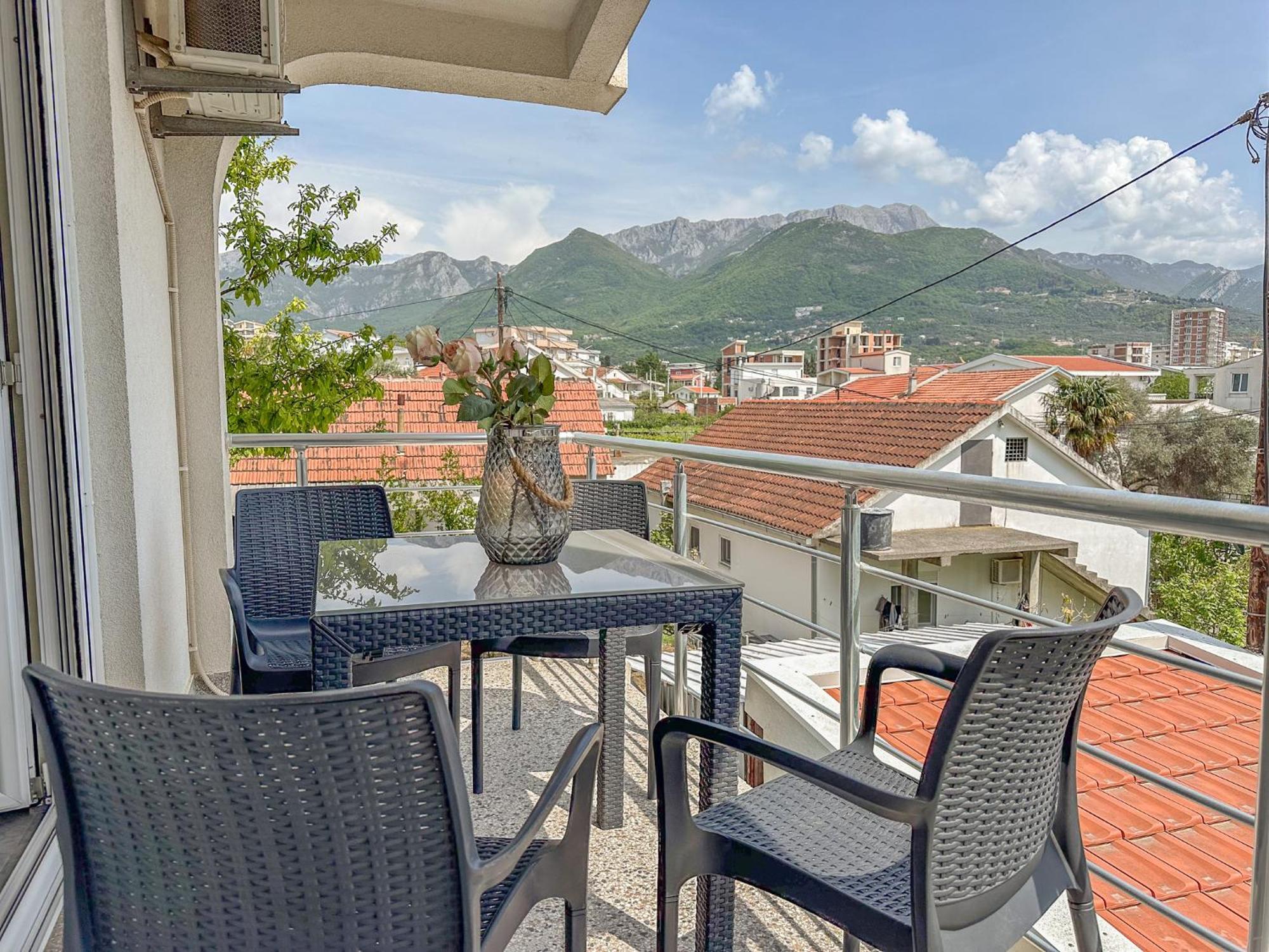 Gosa Apartments Bar Exterior foto